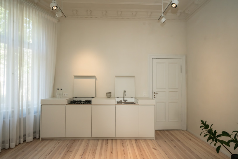 plush74 apartamento escandinavo loft berlin ubicación alquiler agencia de scouting blanco brillante event19