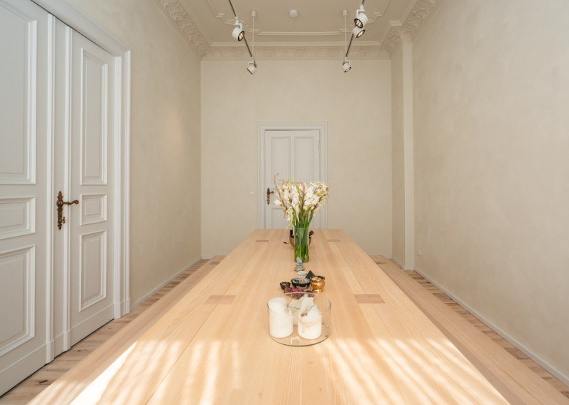 felpa74 apartamento escandinavo loft berlín ubicación alquiler agencia scouting blanco brillante event4