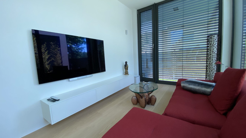 plush74 the sunlit lake house 1 (1)