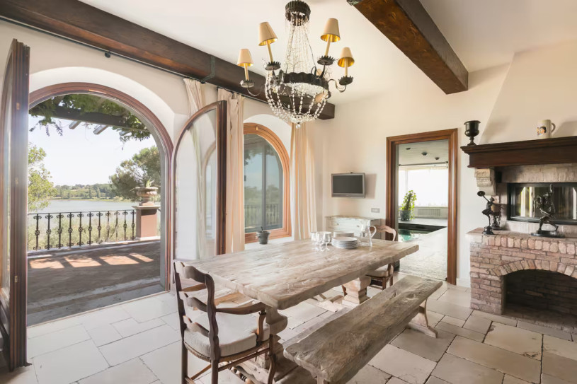 felpa74 toskana lake villa 4(1)