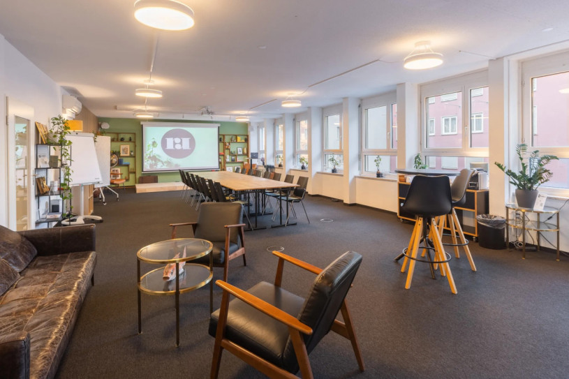 plush74 vibrant city space 8