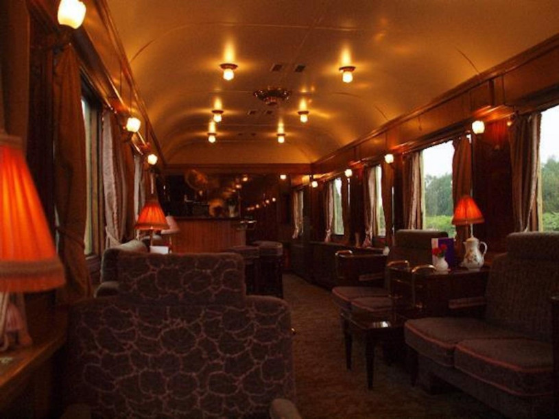 plush74 vintage luxury lounge train wagon 4