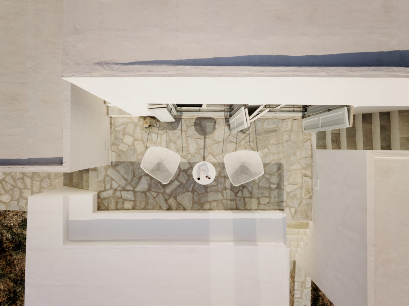 pluche74 witte kubussen op de egeïsche zee 13