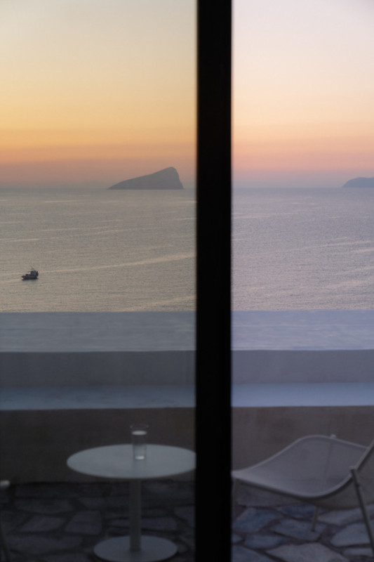 pluche74 witte kubussen op de egeïsche 21