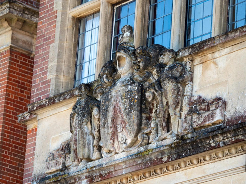 escuela st edwards frente de la escuela cresta 40