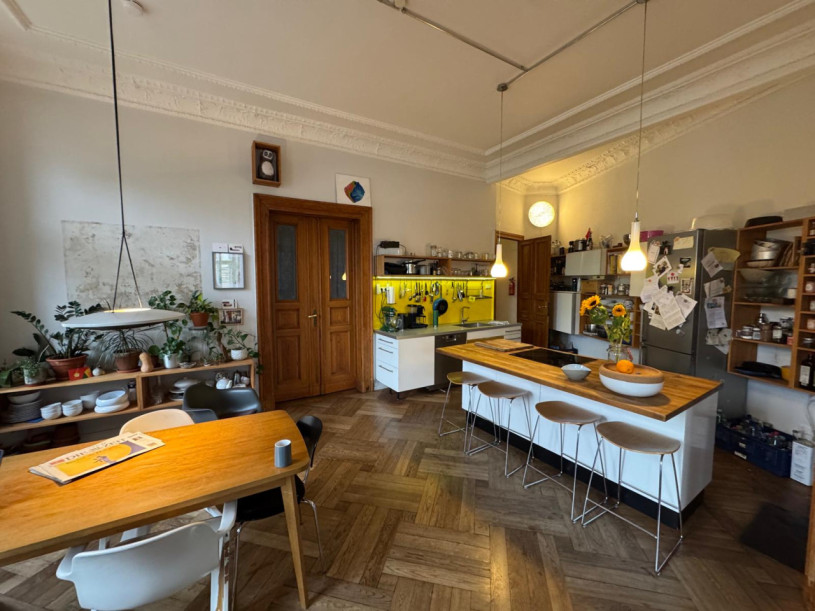 yellow kitchen 6