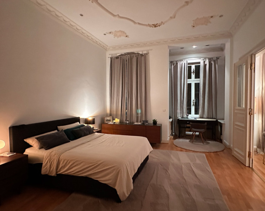 Modern Beige Apartment with Marble bathroom Berlin