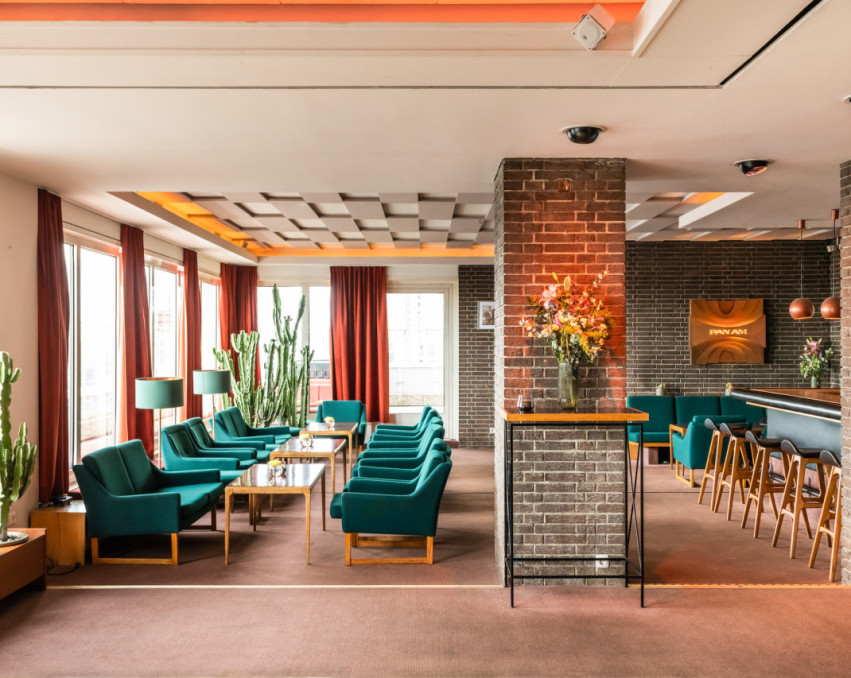 AMERICANA ROOFTOP LOUNGE