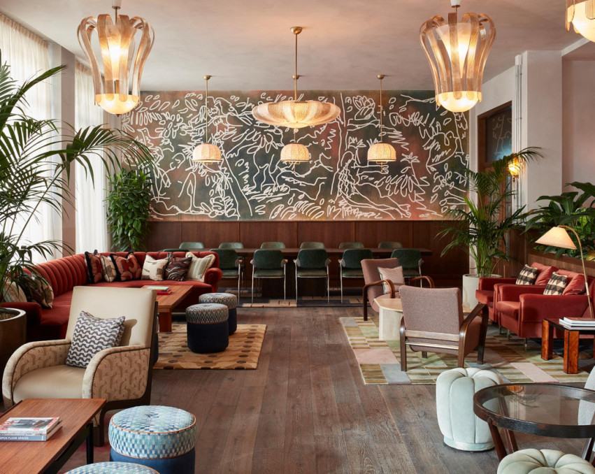 CHARLOTTENBURG'S ELEGANT & MODERN RETREAT