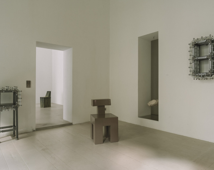 CONTEMPORARY SHOWROOM BERLIN