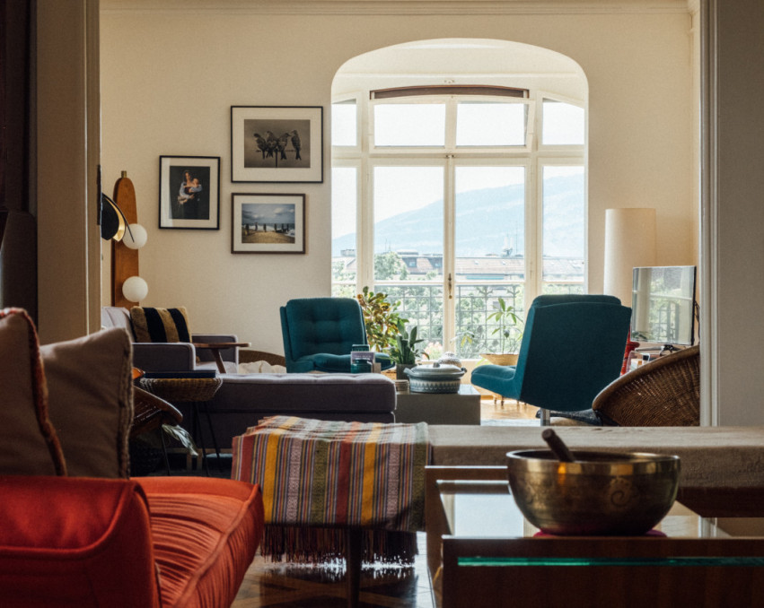 HAUSSMANNIAN APARTMENT IN GENEVA