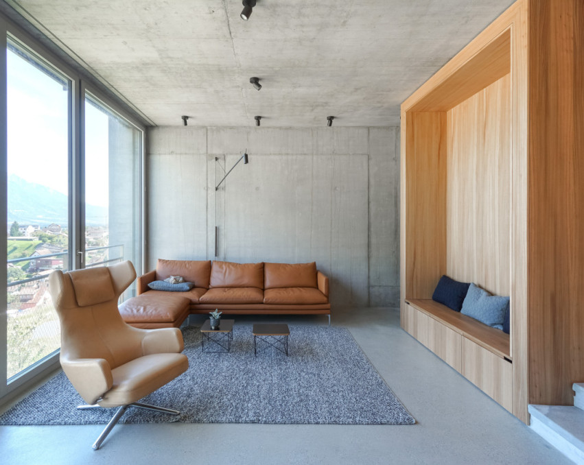 MODERN HILLSIDE TOWNHOUSE MELS