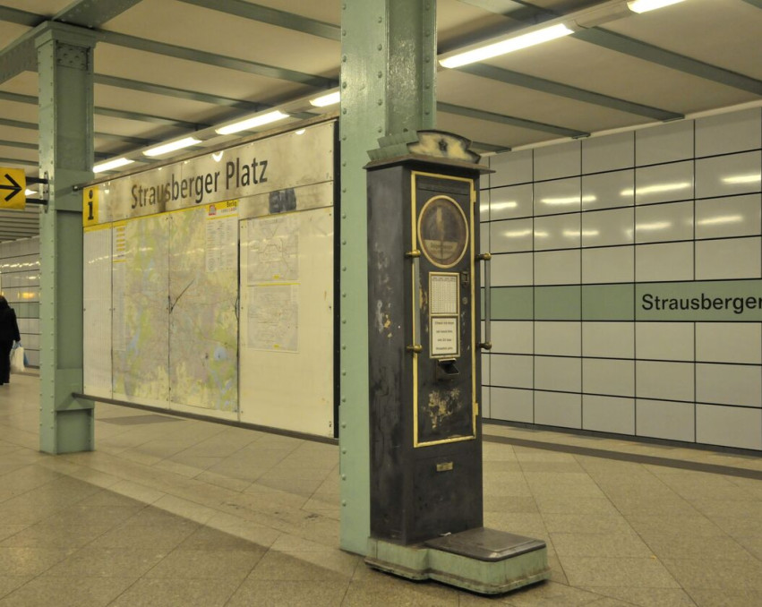U BHF STRAUSBERGER PLATZ