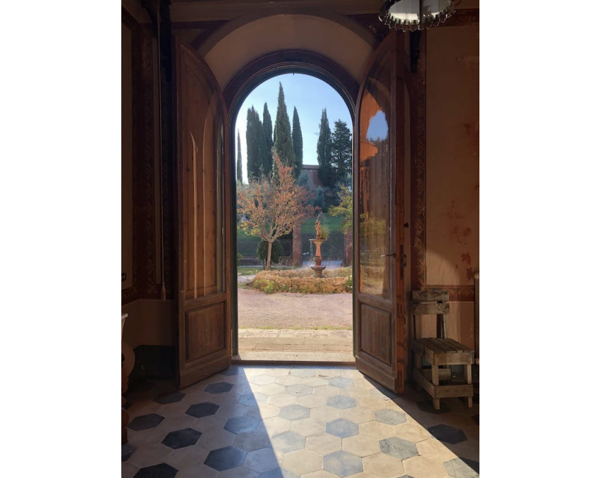 ARTIST VILLA TUSCANY