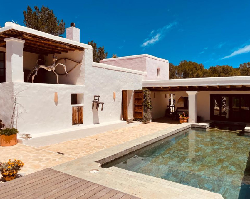CHARMING VILLA WITH POOL IBIZA